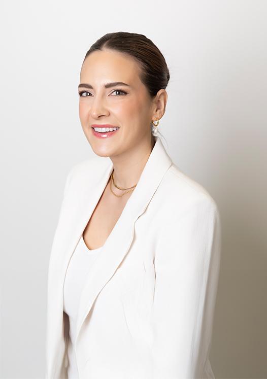 dr-chelsea-currie-general-dentist-southdale-square-dental-centre-family-and-general-dentist-winnipeg-manitoba